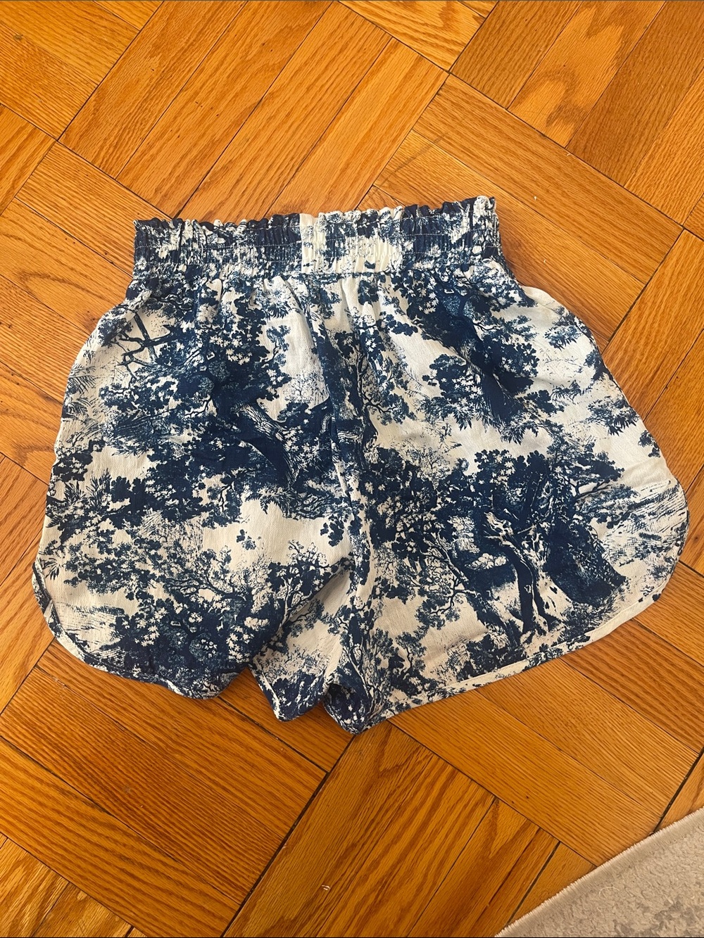 Commense Blue and White High Waist Shorts Set Toile Print - Picture 15 of 16